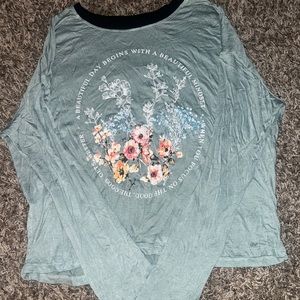 Cute floral pattern long sleeve